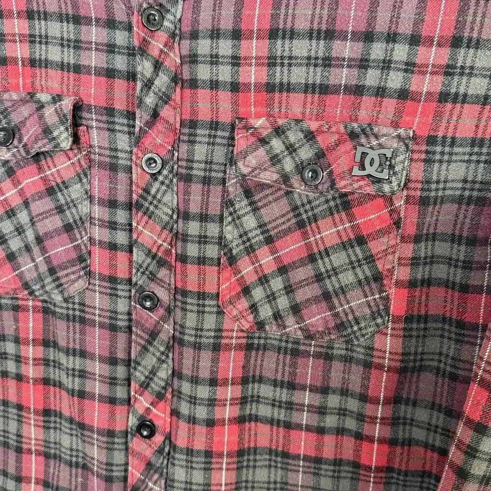 DC Shoes Sherpa Lined Flannel Jacket Plaid Red Gray Button Up Men’s XL